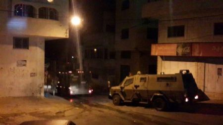 القدس: اعتقالات واقتحامات في مخيم شعفاط والطور